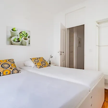 Olarias Terrace By Bnbird Iv